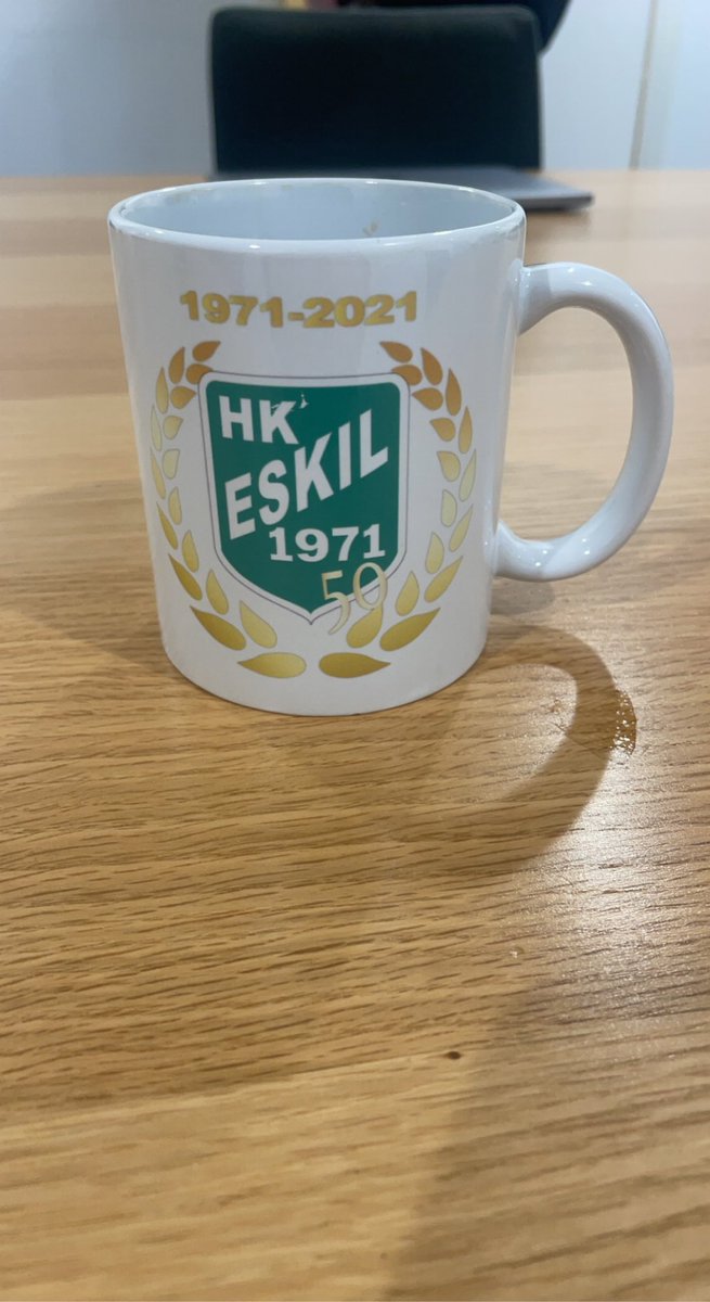 Möte med @BossWallin och såklart träder denna kaffekoppen fram…