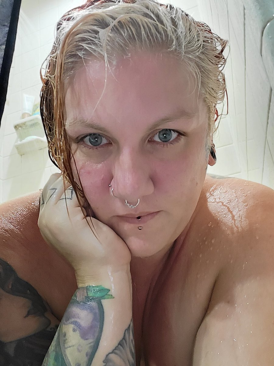 valkyrie77of's tweet photo. Morning ! come join me on the spicy sitehttps://onlyfans.com/valkyrie77o.f #alternativegirl #nsfwtw #onlyfans https://t.co/WQmcmXC748