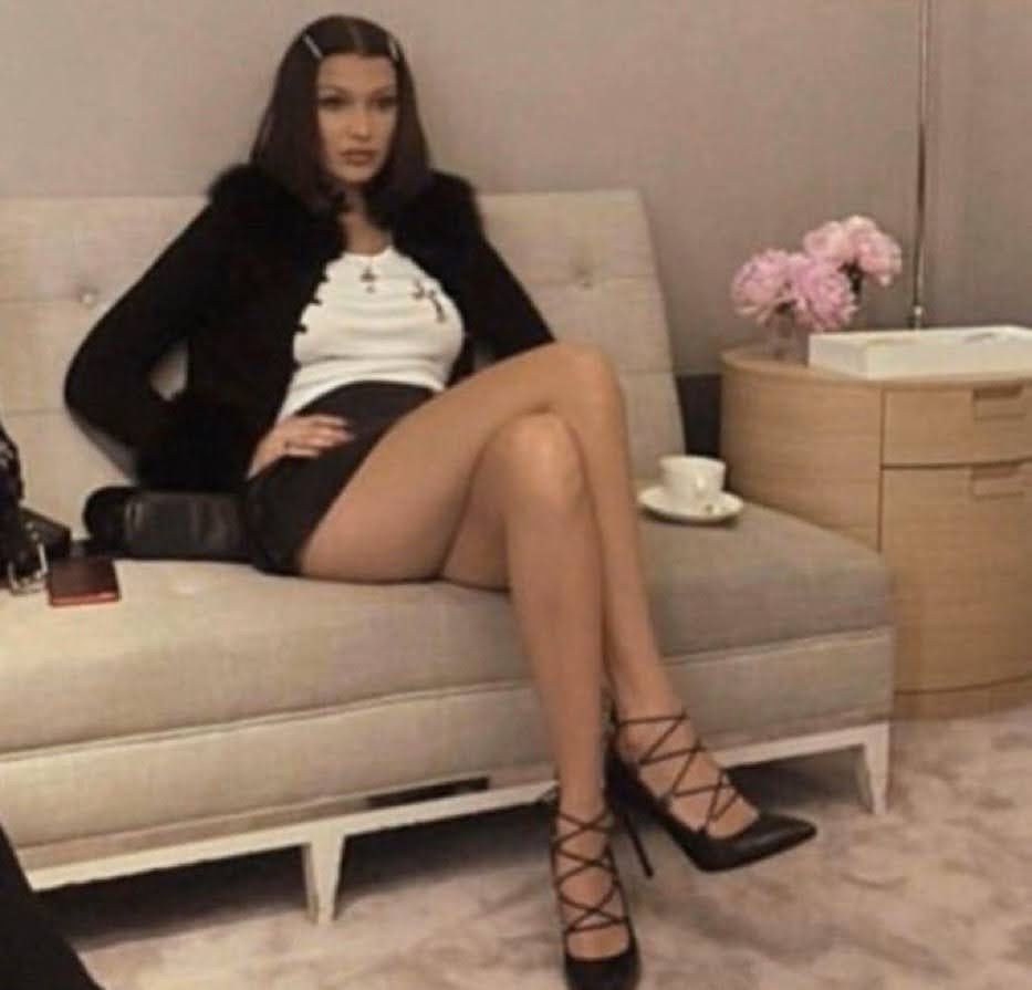 itsdaysout's tweet photo. Our content team waiting for Canva to start working again https://t.co/K9OQv3XzMD