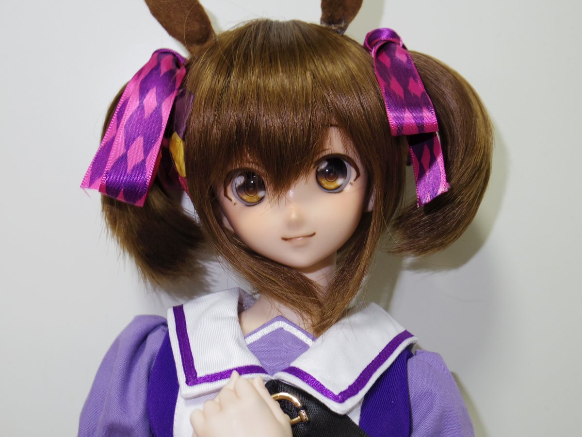 スマートファルコン(ウマ娘) 「ひとまずファル子完成です!遠めに見れば似てると思うのでOKですあとはヒトミミ隠し」|わにねずみのイラスト