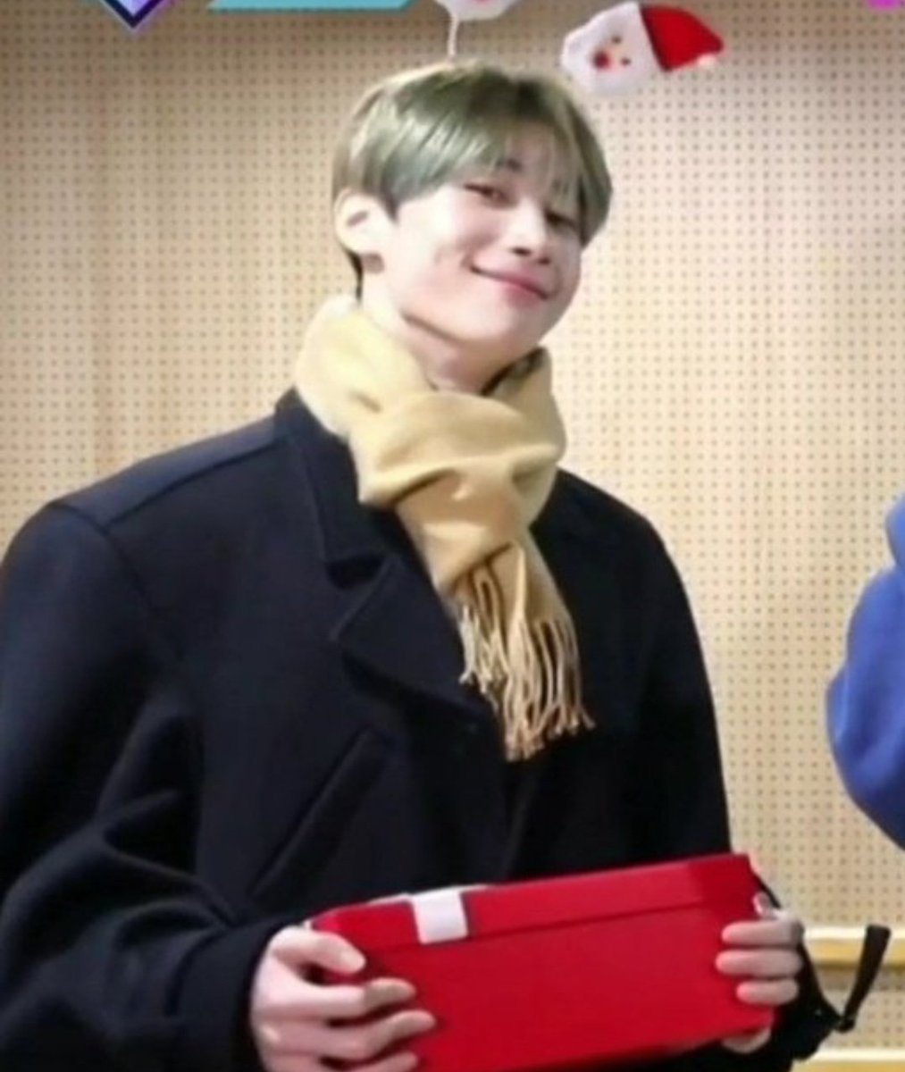 wooo_yaa's tweet photo. 승우달 기념 투표해보좌

코트승우🥼                              패딩승우🧥 https://t.co/OGt3vJQKAi