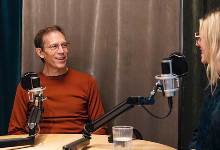 Följ med bakom Nobelkulisserna! Hör om hur medicinpristagarna utses och vad som är myter och sanningar om vinnarna och Nobelfesten. Klicka på länken och lyssna på poddsamtalet med Thomas Perlmann, Nobelkommitténs sekreterare vid KI. #NobelPrize
👇
soundcloud.com/forskningforli…