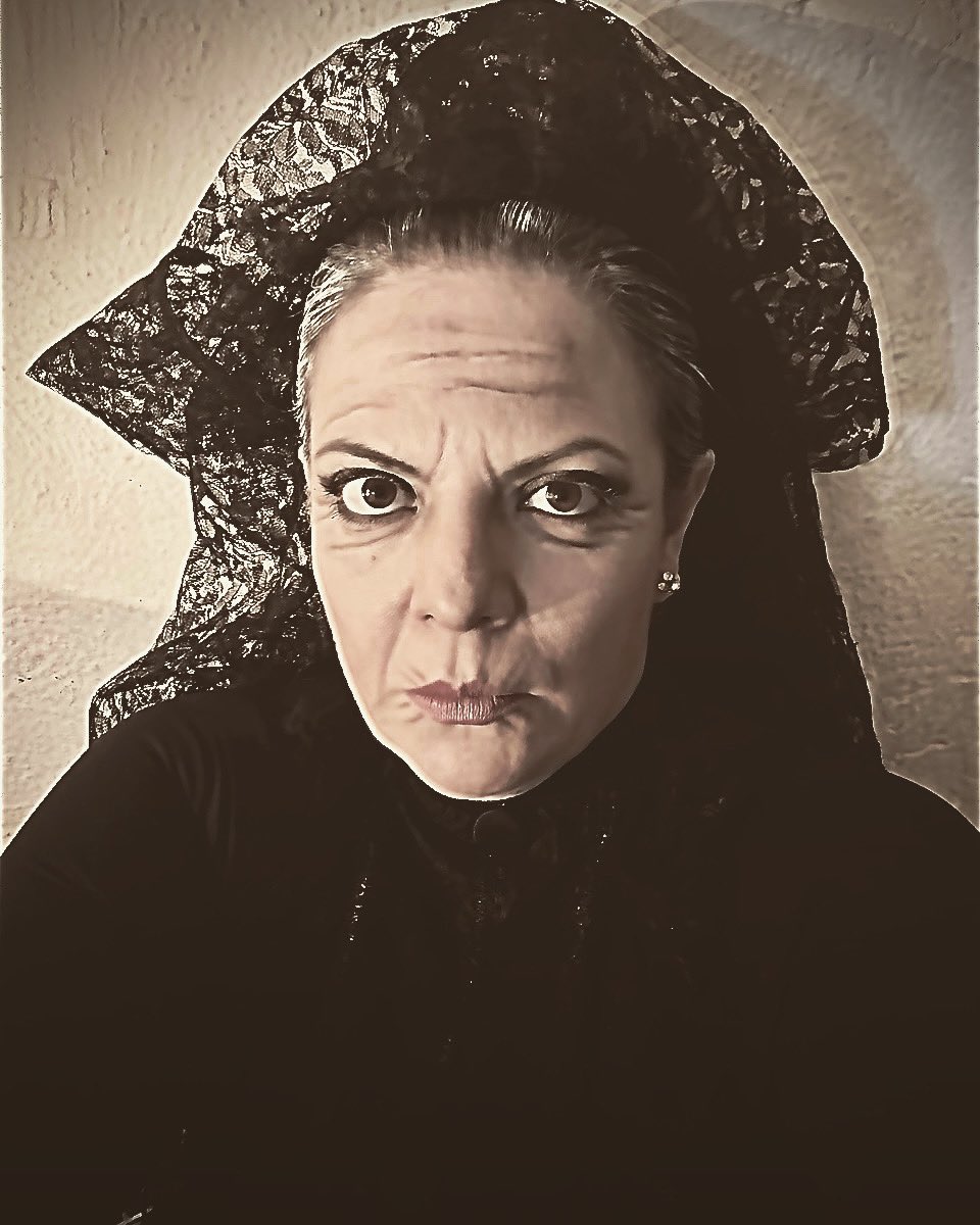 LAURAJERKOV's tweet photo. Develación y última función de La Casa de Bernarda Alba #actriz #actress #actress #clown #laurajerkov #teatro #cine #television #radio #catedratica #docente #maestra #maestradeactuacion #instapicture #instagood #instapic #photo #photography https://t.co/E0GFBnDq3N