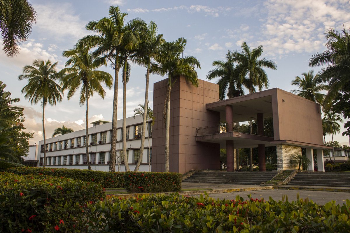 En estas 7 décadas de vida la <a href="/UCLVCU/">UCLV 🇨🇺</a> se ha consolidado como institución que honra su categoría de Excelencia, aportando numerosos líderes políticos, culturales y científicos a la vida del país, una gestión de sus procesos que la hacen líder, y un campus universitario de ensueño.