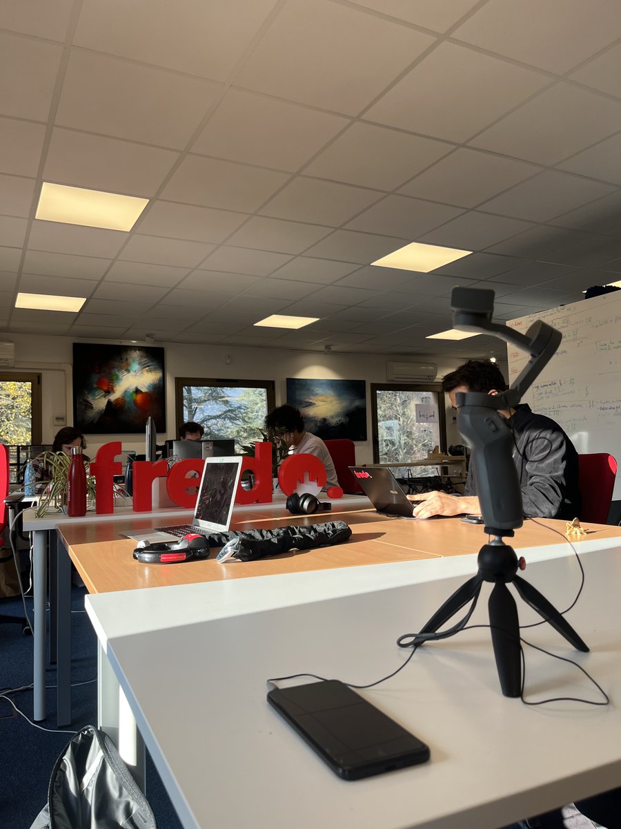 🎬Cet après-midi, c'était tournage avec l'ensemble de la team Fredo pour <a href="/ADIRA_asso/">ADIRA</a> ! 

Fiers d'être les premiers labellisés de leur programme Innov'Adira !