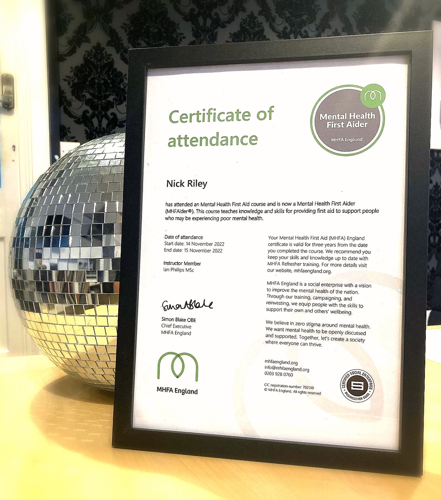 thisisdistorted's tweet photo. Nick is now our official mental health first aider!
Read our blog on why we made this decision as a company: https://t.co/TGiSo9b7Pv
#audioagency #mentalhealthfirstaid #smallbusiness #yorkshirebusiness #dancemusic #electronicmusic #radio #podcast https://t.co/FXPlWGHZGg
