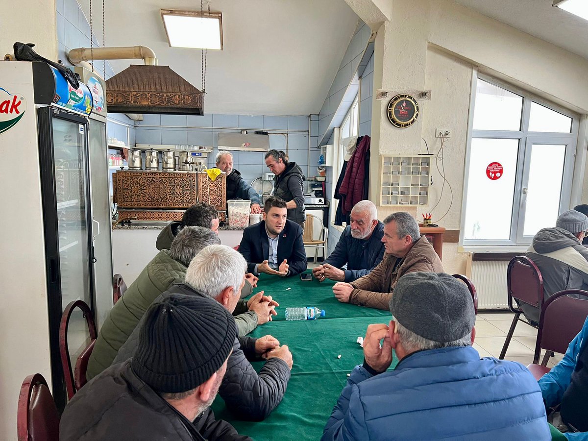 Berker Esen <a href="/BerkerEsen/">Berker Esen</a> ve ekibi bugün kooperatifimizi ziyaret ederek limanımızın ve balıkçılarımızın sorunlarını dinlemiştir.

İBB nin desteklemeleri hakkında bilgi vermiştir. 

Kendisine ve ekibine bu mütevazi ziyaret sebebiyle teşekkür ederiz.