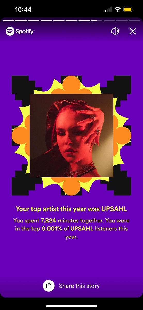 alizaec_'s tweet photo. I have a slight problem, but IM SO PROUD 
#upsahlmusic https://t.co/hFDrCZYuP1
