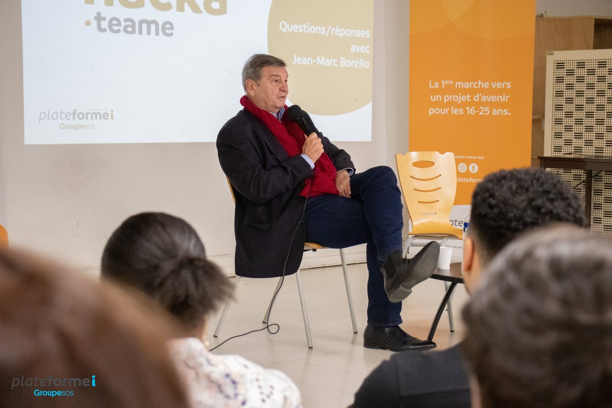 Plateforme i tweet media