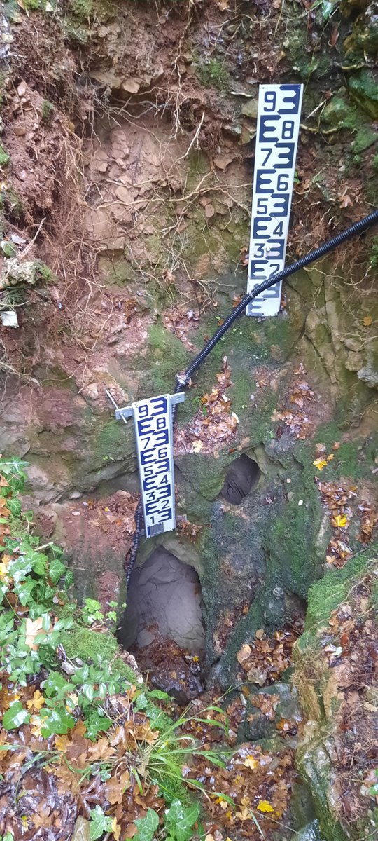 smmar_aude's tweet photo. KARST | Immersion au cœur des #karsts du bassin versant de l’#Orbieu ! Objectif : inspecter les stations de mesure posées par le SMMAR dans le cadre de l'étude sur le fonctionnement #hydrodynamique du bassin versant afin d’identifier le rôle du karst lors des #crues/#étiages.💧🔎 https://t.co/UmOCjHjfQR