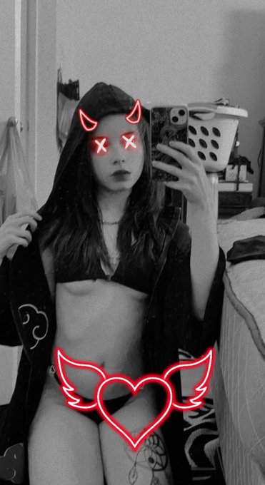 😵😈naughty panda https://t.co/OVHu5tY4AI