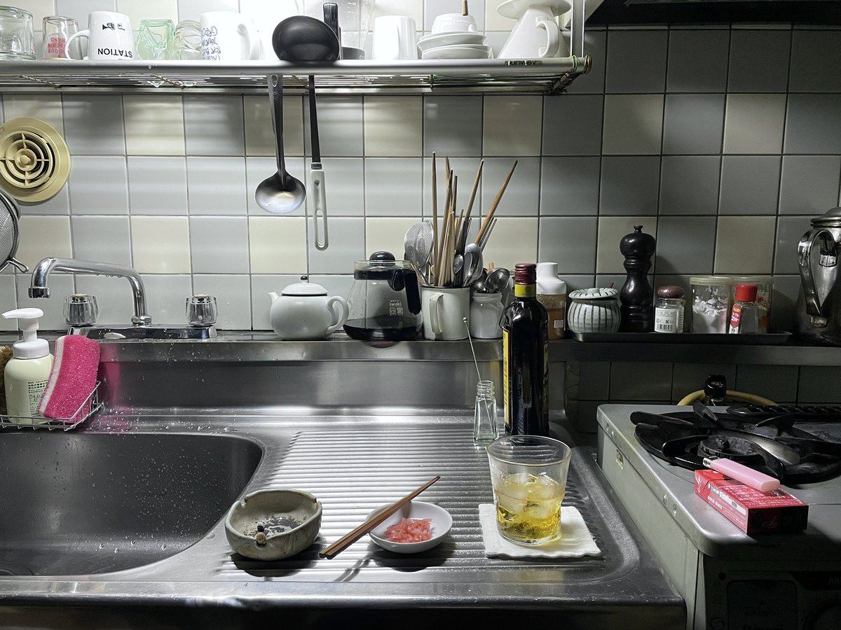 Kazufumi_Kodama's tweet photo. kitchen  12月1日 https://t.co/6BgqIFi5ok