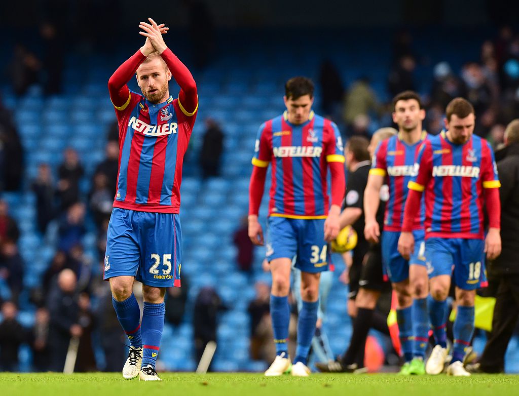 Happy birthday to former Crystal Palace midfielder Barry Bannan, who is 3  3  today  