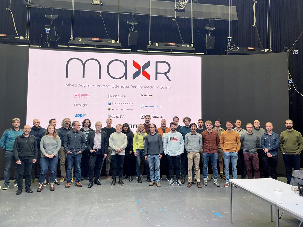 MAX-R tweet media