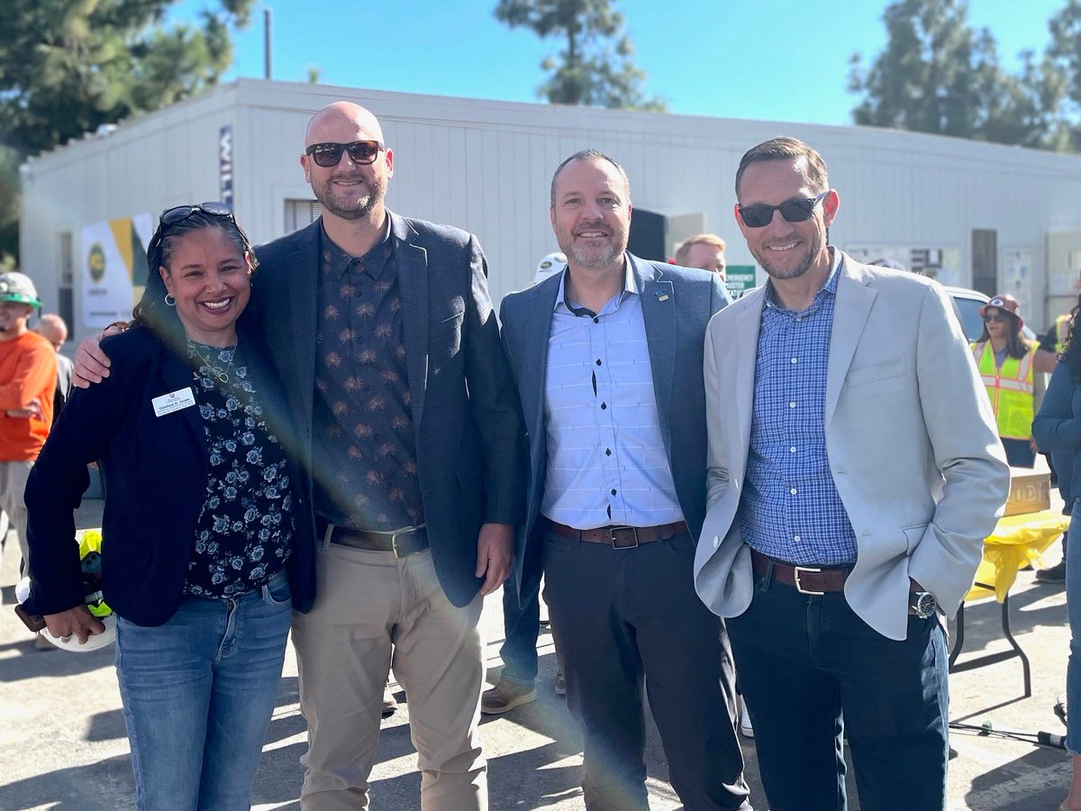 KitchellCos's tweet photo. The #Kitchell Los Angeles team was thrilled to celebrate Topping Out on the @PCCLancer Armen Sarafian Building. Once completed, this facility will provide spaces supporting the school's science program. We could not be more excited to reach this important milestone! #kitchellcem https://t.co/6btk3o7k80