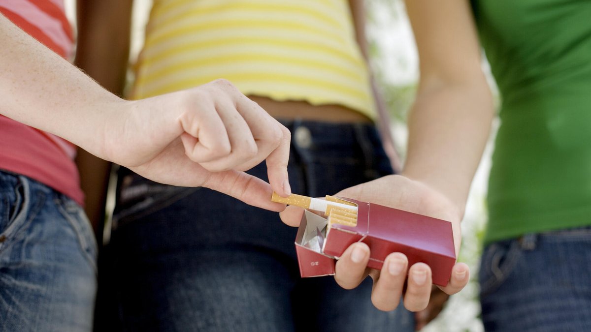 Researchers at #UWaterloo are using machine learning instead of traditional statistical methods to thoroughly assess multiple factors related to alcohol and other substance use patterns among Canadian high school students.

Read more: bit.ly/3uaStTJ | #UWaterlooNews