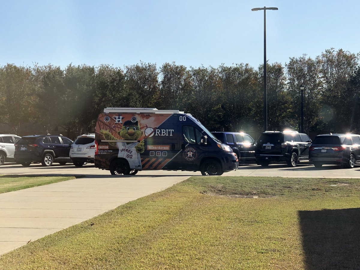 Look at what I see….!!!!
<a href="/TWEHowl/">Tom Wilson Elementary</a> <a href="/OrbitAstros/">Houston Astros Orbit</a>