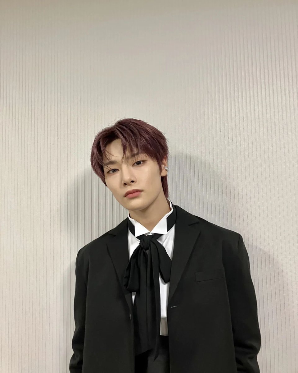 SkzLatamRecords's tweet photo. [INSTAGRAM] 🦊

Un buen escenario y buenos premios son gracias a Stay 💕 https://t.co/tTwtW1CPTx