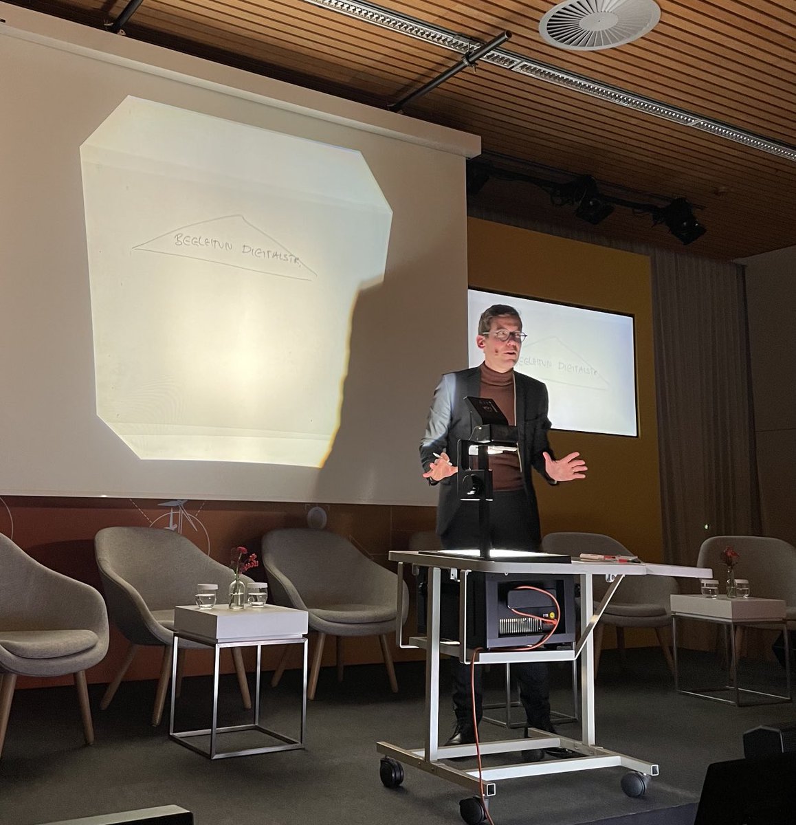 Sven Egyedy tweet media