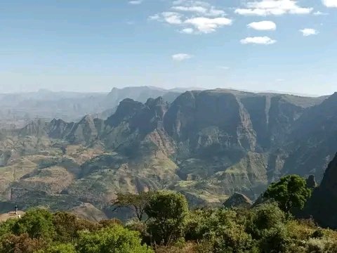 MulugetaTeshom's tweet photo. #Fasiledes Palace
#Gorgora
#Semen mountains
#Ras Dashin/Dejen
All are the aesthetic values @Ethiopia is endowed with.
All are invited to visit!
@tourism Ethiopia https://t.co/EHVwNcyCQM