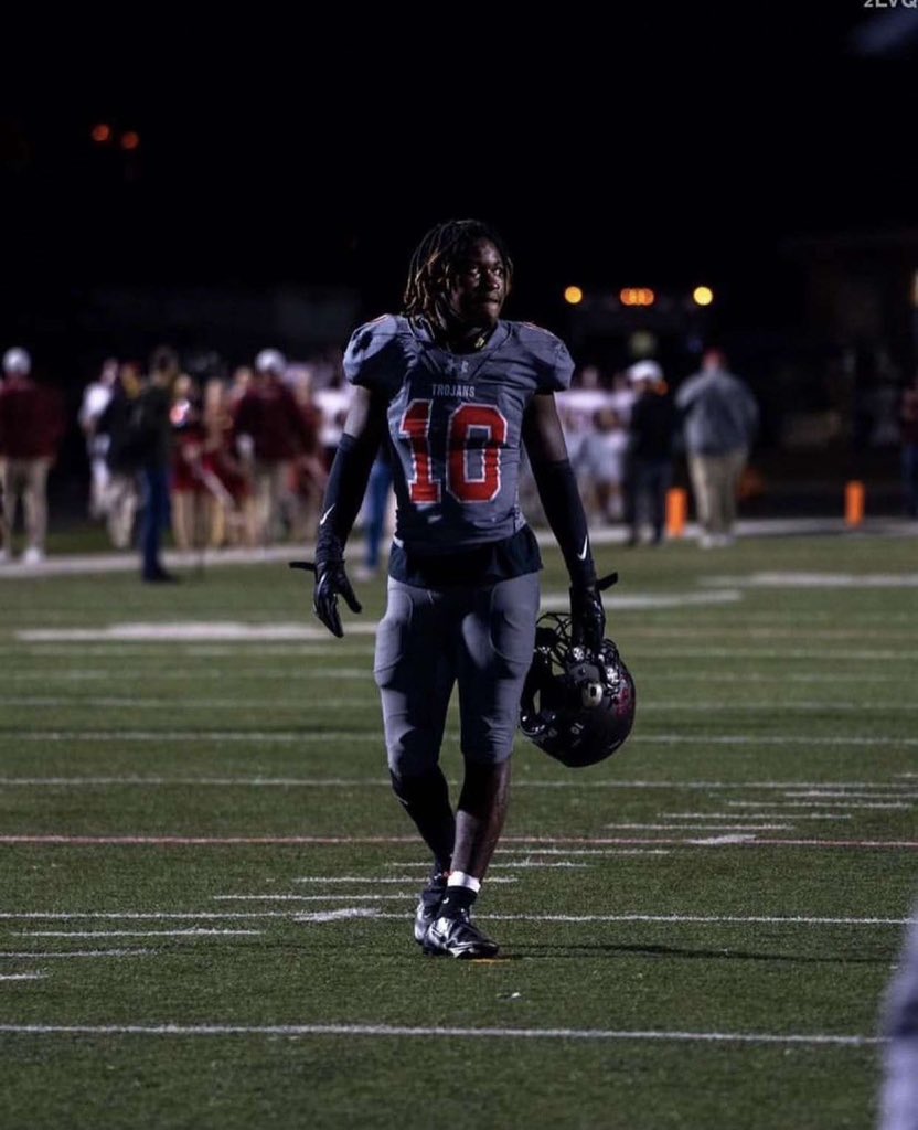 Senior season highlights 🎰 hudl.com/v/2JxXH9