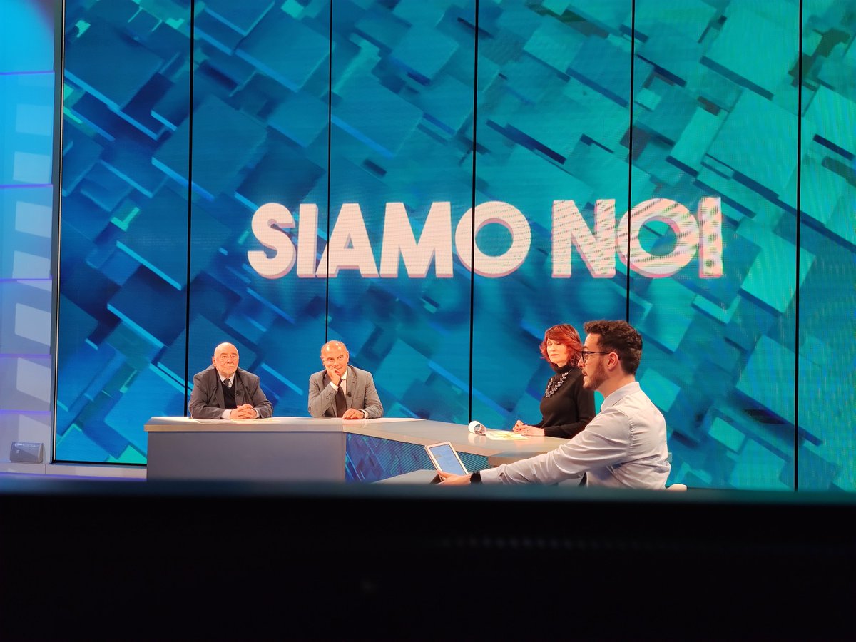 🗓️ Oggi #30novembre 
📺 <a href="/siamonoitv2000/">Siamo Noi</a>  condotto da Gabriella Facondo  e con Simone Lombardo su <a href="/TV2000it/">Tv2000.it</a>  
Non utopia, ma realtà: cattolici nell’economia, nel lavoro e nel sociale. 🎙️ Gianfranco Cattai, #Retinopera; #MarioBruno; <a href="/Leonardobecchet/">Leonardo Becchetti</a>