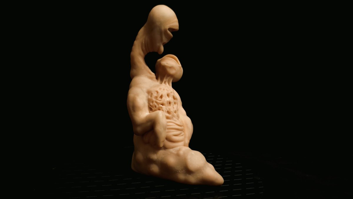 ErinFist's tweet photo. the cystem.

[twentyone cm|eight and a quarter inches.]

#clay #sculpey 
#creature #mouth https://t.co/0IYChytp6B