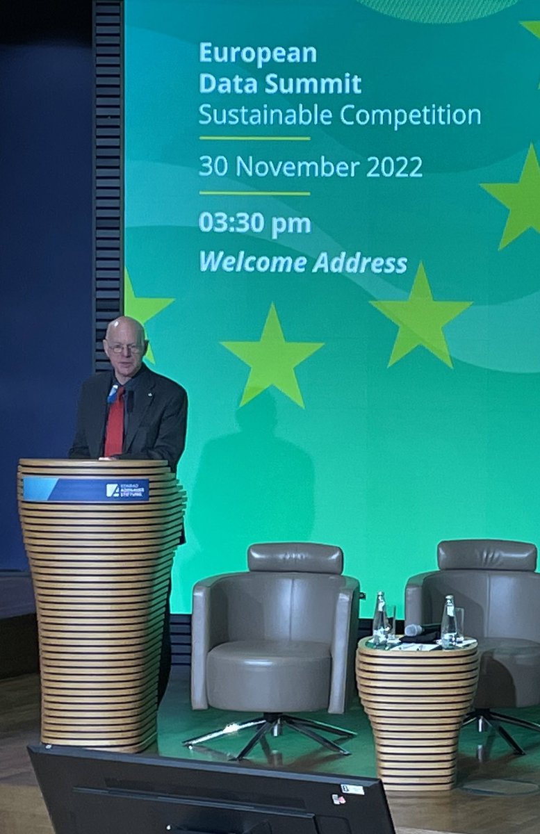 Norbert Lammert, CEO @KASonline opening the #EUdatasummit: „economic, political and social relations are unthinkable without data“ 👉 that’s why this topic is central to innovation!