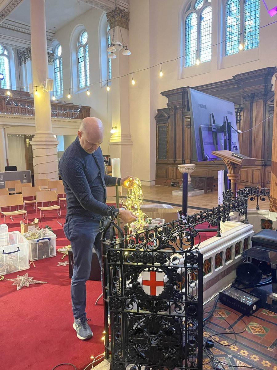SGTMLondon's tweet photo. Christmas decorating in action! https://t.co/ZWYDtXU1Mh