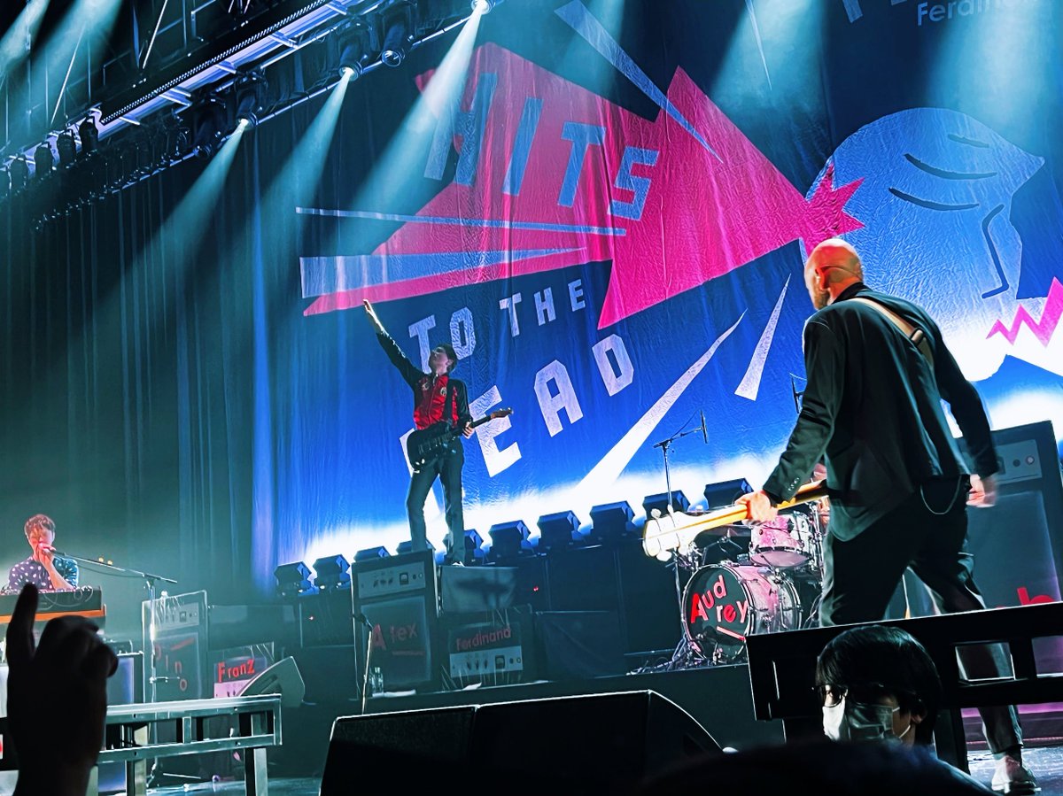 donsasasu's tweet photo. 久しぶりのフランツ楽しかった！

#フランツフェルディナンド 
#FranzFerdinand https://t.co/EHsJuFqAwE
