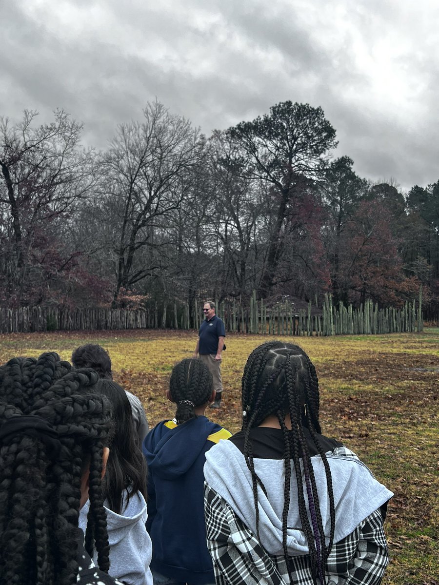 Miab017's tweet photo. @TitansNCIMS Titan 6th Grade Scholars learning about Town Creek Indian Mound https://t.co/qwRPImTtuK