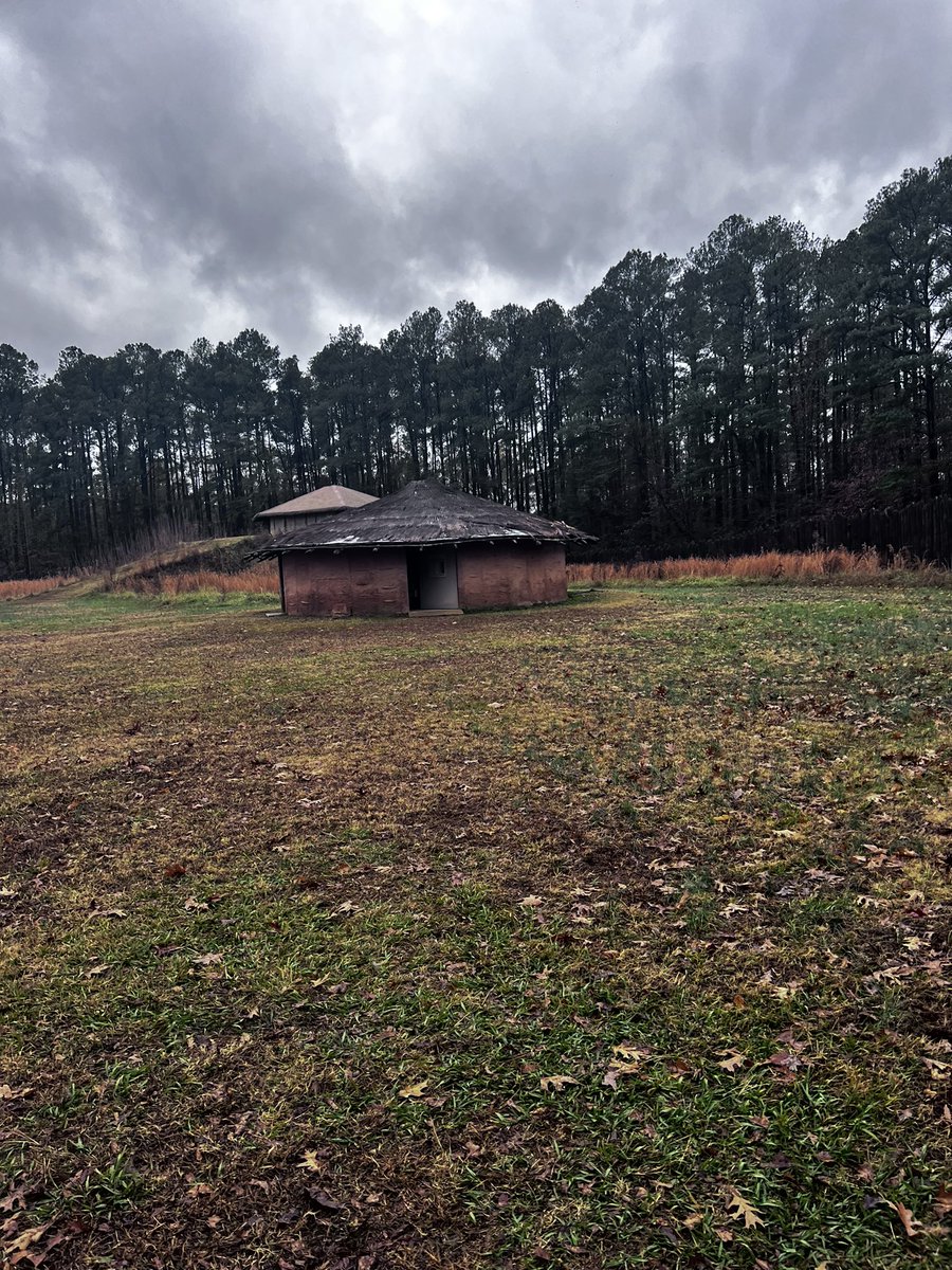 Miab017's tweet photo. @TitansNCIMS Titan 6th Grade Scholars learning about Town Creek Indian Mound https://t.co/qwRPImTtuK