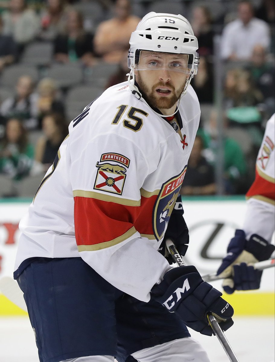 Happy birthday to former Florida Panthers right winger Paul Thompson! He made his #NHL debut in 2016 with the New Jersey Devils. He played for the #FlaPanthers in 2016-17. #TimeToHunt https://t.co/jS0DqkM45w