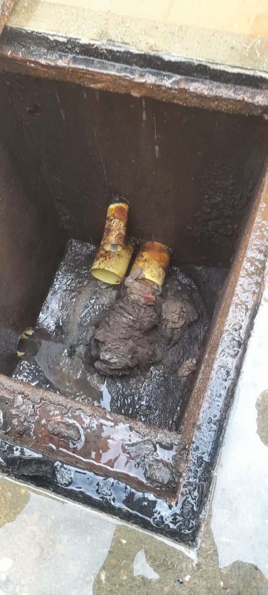 CMGRDVPAR's tweet photo. #Gestion Comprometidos con nuestra Entidades Operativas @CMGRDVPAR realizó la limpieza de las baterías sanitarias en el Batallón de Ingenieros #Valledupar @Ingenieros_EJC gracias a esta invención con el #CamionVactor se logró contrarrestar situación de riesgo. @SecGobiernoVup https://t.co/Ghc0Z6HNSU