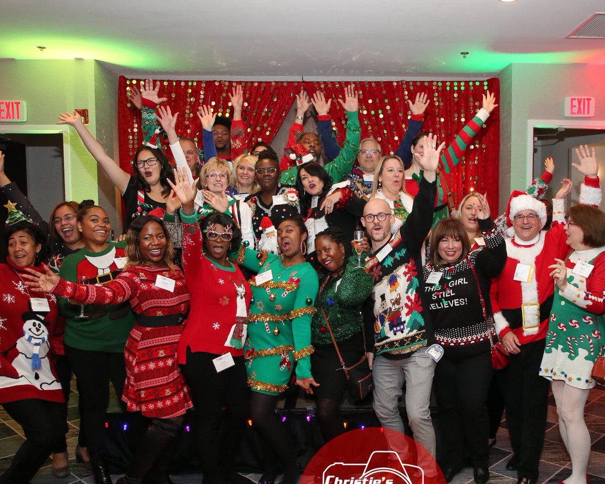 This is our favorite time of year!  AMPs celebrates the holiday season with some of our closest friends. Join us on December 6th at 4:00 PM to celebrate the season. Register today! bit.ly/3EaWpII 
#AMPsDC