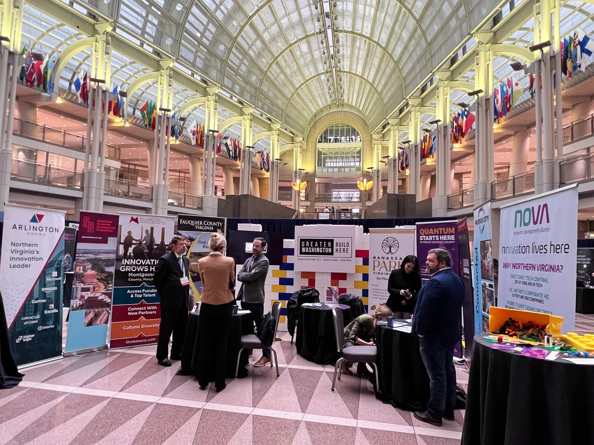 ReaganITCDC's tweet photo. Today we welcome @ConnectedDMV at #RRBITC for their inaugural #QuantumWorldCongress! The world's leading quantum visionaries are coming together including @NIST, @UMaryland, @ChicagoQuantum, @SandboxAQ, @Rigetti, &amp; more to put a quantum-ready future into focus. #QWC2022 https://t.co/gQY222pAVy