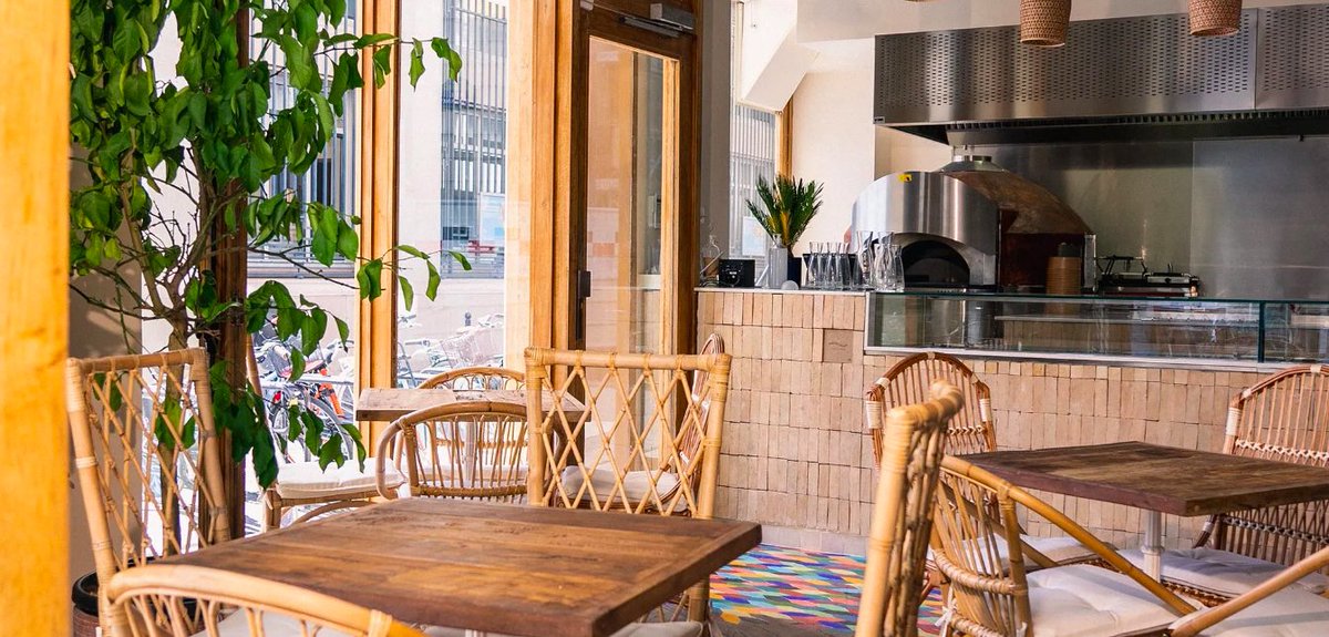 zeltyfr's tweet image. Yoummah nous présente leur nouveau concept: cuisine healthy et orientale 🍲! Pour les plus curieux, ça se passe juste ici 👀bit.ly/3V4l0WE