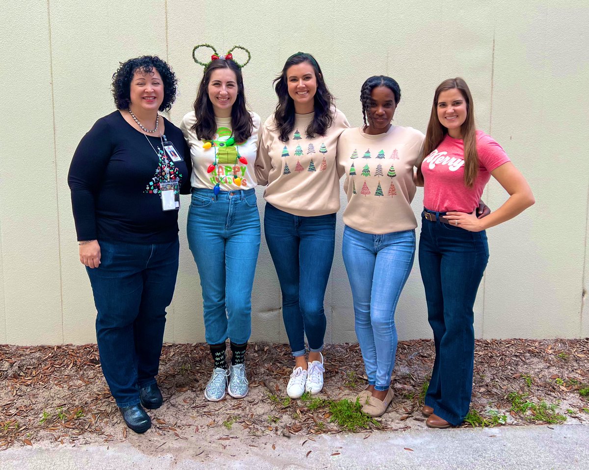 JWESfamily's tweet photo. Day 3 of Walker Winter Fun had us looking like the jolliest bunch of Hurricanes! 🤗⛄️🎄
Tomorrow is Grinch Day! Who is ready to spread kindness and help the Grinch’s heart grow?! ♥️
#WalkerStrong #TeamWalker #SCPS #WalkerWinterFun https://t.co/DiHa9hTYUc