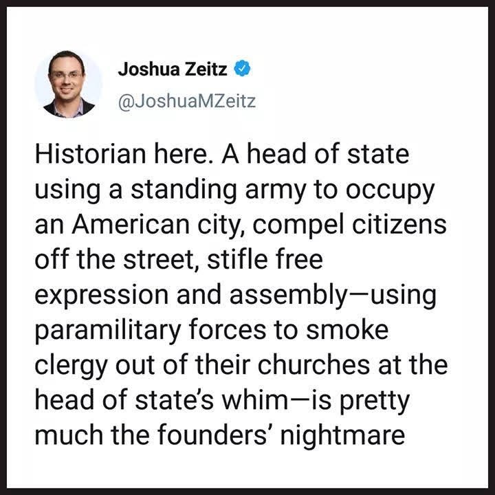 MaryWebb7's tweet image. Flashback
#CheckYourAmnesia #TrumpMeantToBeOurDictator #GasChambersWereNext #HeWouldExecuteU4Dissent #HeGotByWithGenocide #HisLegacyIsTreason #TrumpBelongsInPrison #JusticeIsOurOnlySolution #NoPardons4TraitorTrump