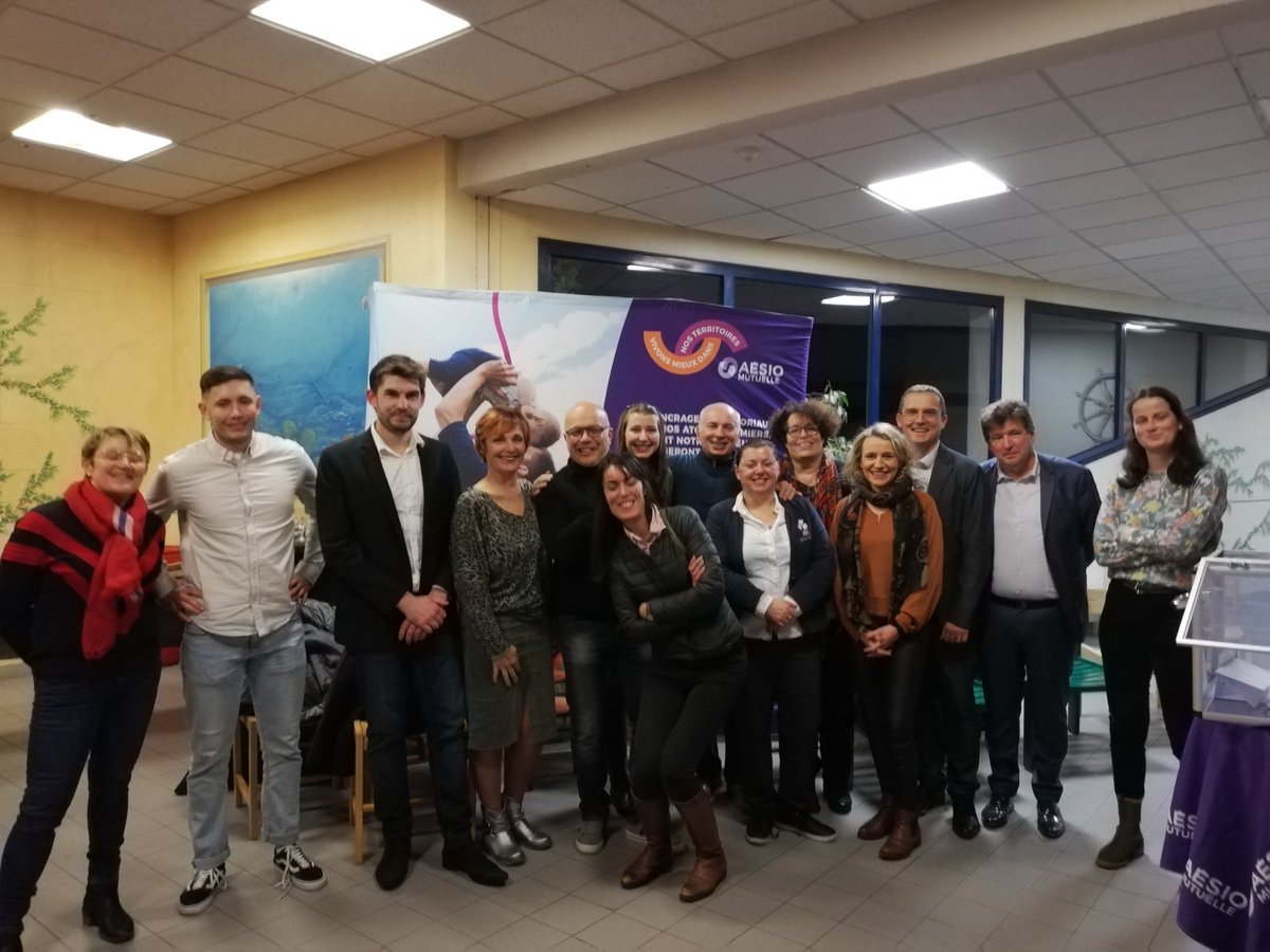 Pinede Jean Luc (@jlpinede) on Twitter photo Pour le dernier jour du mois de novembre dédié à l’ESS AesioMutuelle a tenu une conférence auprès des jeunes de la résidence étudiant de la mutualité française Ardèche Drôme. Excellente soirée qui leur a permis de mieux connaître cette façon d’entreprendre.<a href="/AesioMutuelle/">AÉSIO mutuelle</a> Pour le dernier jour du mois de novembre dédié à l’ESS AesioMutuelle a tenu une conférence auprès des jeunes de la résidence étudiant de la mutualité française Ardèche Drôme. Excellente soirée qui leur a permis de mieux connaître cette façon d’entreprendre.<a href="/AesioMutuelle/">AÉSIO mutuelle</a>