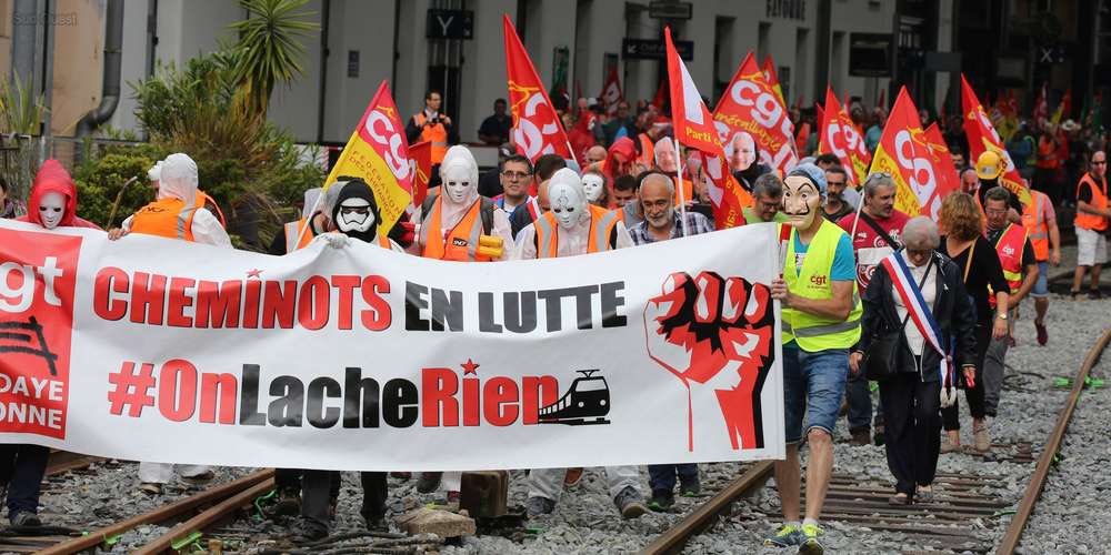🔴 Alerte info:

Un document sorti par un lanceur d’alerte d’un syndicat prouve que les grèves dans le monde ferroviaire sont uniquement faites pour « emmerder les mecs de droite ».