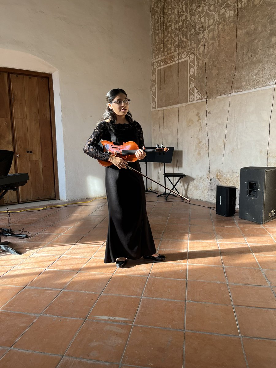 Los recitales estuvieron a cargo de Claudia Elizabeth Díaz Díaz, Monica Tapia Torres, Rodolfo Alberto Ramírez Vázquez y Fidel Luis Cruz. 

Muchas felicidades a todos.