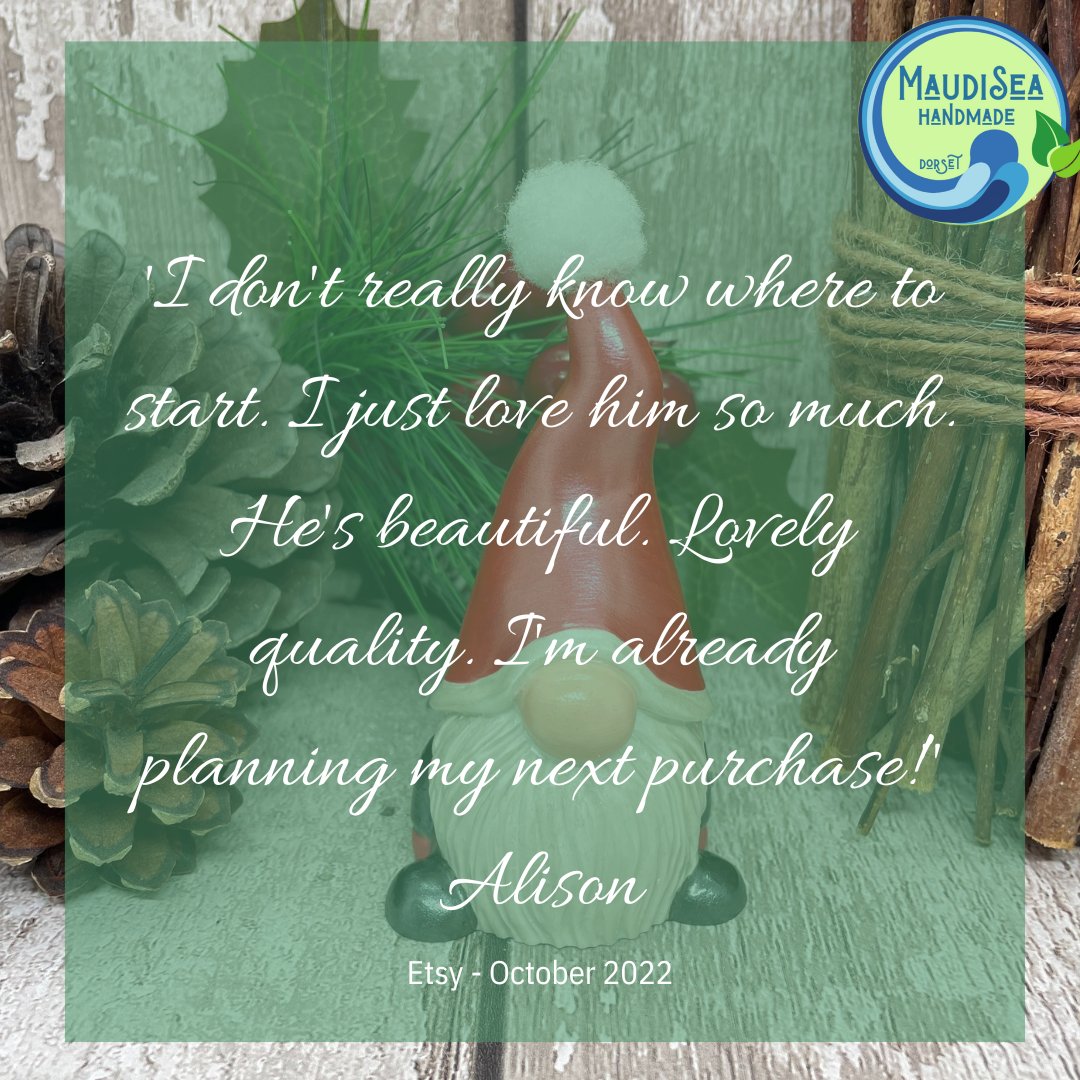 🎄It really is lovely when someone writes a review of something that you have handmade.  
Thank you to everyone who takes time to write a review, on behalf of every little handmade business 💚

#happydance #smallbusinessdorset #dorset #handmadeindorset