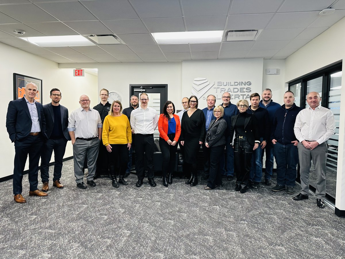 BuildingTradeAB's tweet photo. Great having BTA industry partners in for training on the Recovery Informed Workplace, part of BTA’s Building Resiliency. The approach is a game-changer on how employers &amp; labour can work closer to help folks tackle substance abuse, get healthy, &amp; continue work in union trades. https://t.co/H4qH4Kj7BF