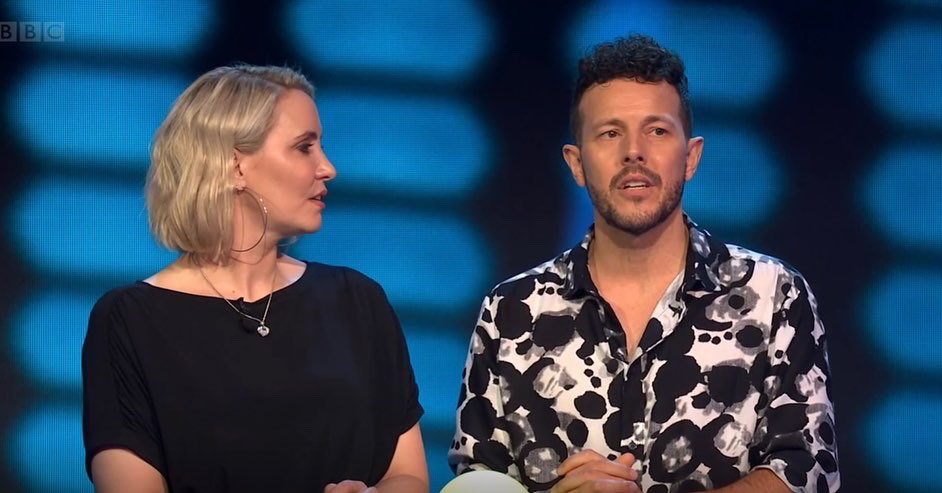 UltimateLeeLE's tweet photo. TV | Pointless Christmas Special 🎄 📺 

Smashing quiz duo @llatchfordevans and @_ClaireRichards will compete in a celebrity festive special of Pointless.

Don’t forget to watch 👀 

📺 BBC One @bbc 
📆 23/12/22
⏰ 17:15 (GMT)

Photo: Hit List / BBC https://t.co/phiJYjcil0