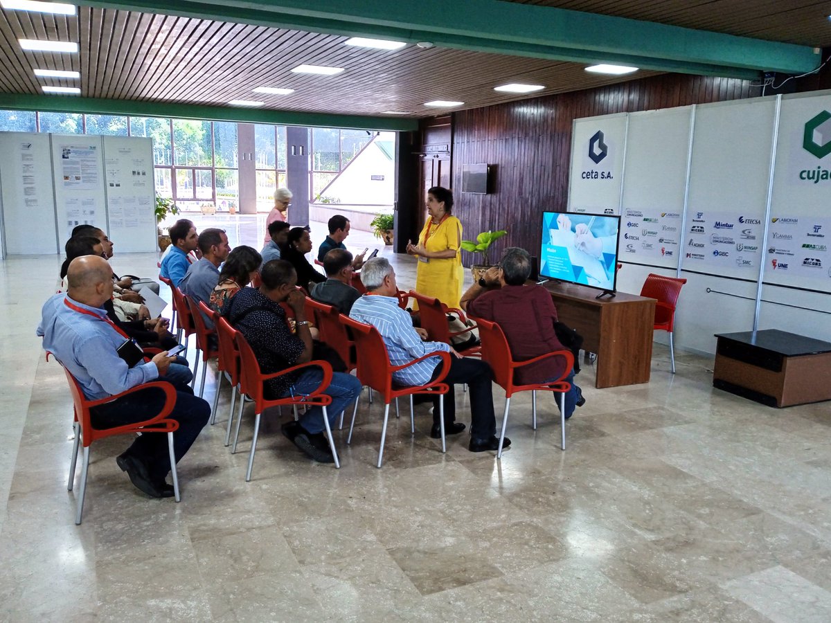 MecanicaCujae's tweet photo. @BioCubaFarma, uno de los patrocinadores del @ccia_cuba, expone sobre la vinculación universidad-empresa. Estuvo presente el Dr. Armando Díaz Concepción, director del Centro de Estudios de Ingeniería del Mantenimiento (CEIM) de @MecanicaCujae de la @CujaeRedSocial @DenyCujaeCuba https://t.co/dKrNdCbU3z
