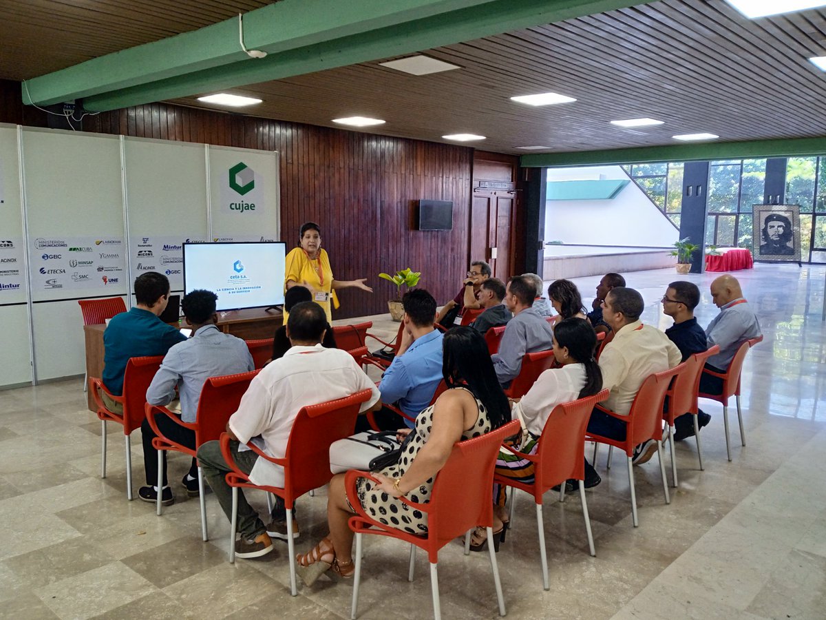 MecanicaCujae's tweet photo. @BioCubaFarma, uno de los patrocinadores del @ccia_cuba, expone sobre la vinculación universidad-empresa. Estuvo presente el Dr. Armando Díaz Concepción, director del Centro de Estudios de Ingeniería del Mantenimiento (CEIM) de @MecanicaCujae de la @CujaeRedSocial @DenyCujaeCuba https://t.co/dKrNdCbU3z