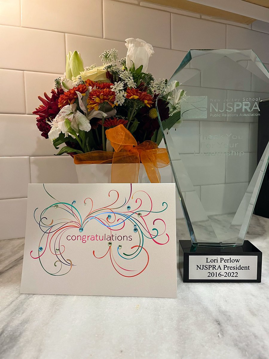 Lori Perlow #SchoolPR tweet media