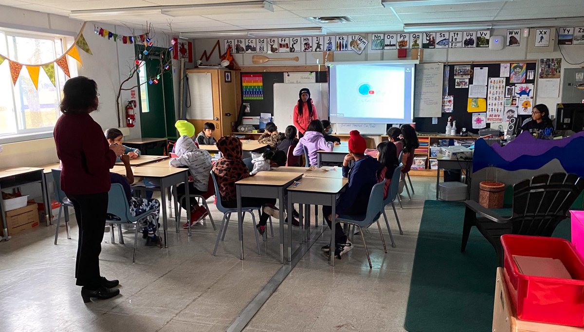 Having <a href="/PDSBDirector/">Rashmi Swarup</a> Mrs. Swarup visit during our <a href="/MalalaYPS/">Mαlαlα Yσυѕαƒzαι P.S.</a> weekly collaboration lesson, led by students, was great. Creating our own focussed lessons for each division &amp; having school wide discussions happening all at the same time every week is incredible. Very proud to share.