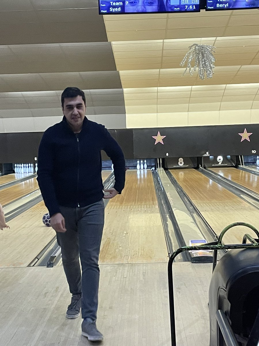 Great night out with team lung tonight bowling  thanks to @LeicesterLungs for organising and <a href="/LungDocBenno/">Jonathan Bennett</a> for the food.Good time had by all and Lovely to have <a href="/MuhammadTufail1/">Muhammad Tufail</a> there for one night only!